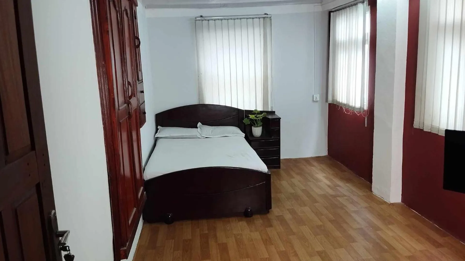 Metro Living Pg And Homestay Catmandu