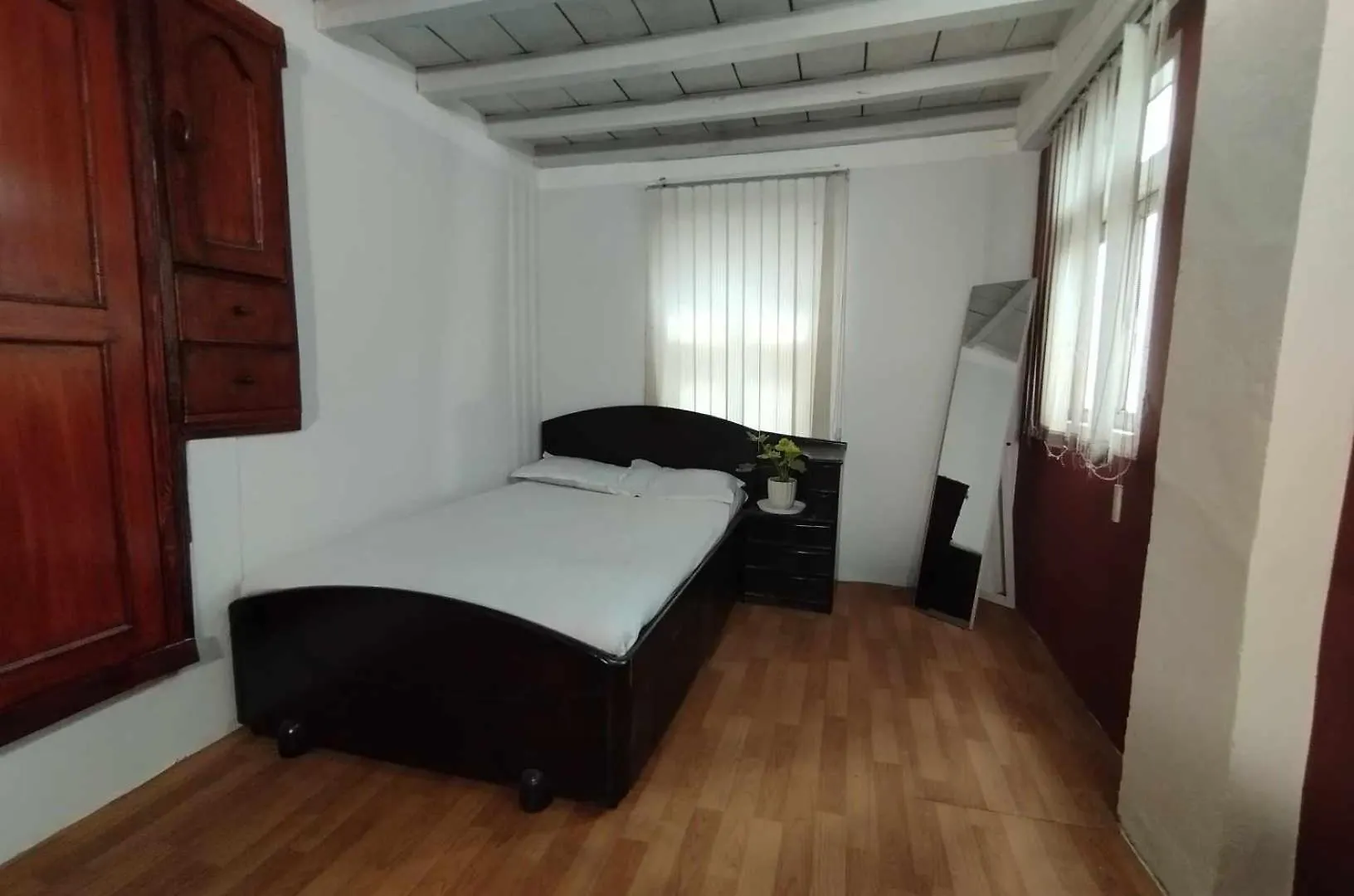 Metro Living Pg And Homestay Catmandu