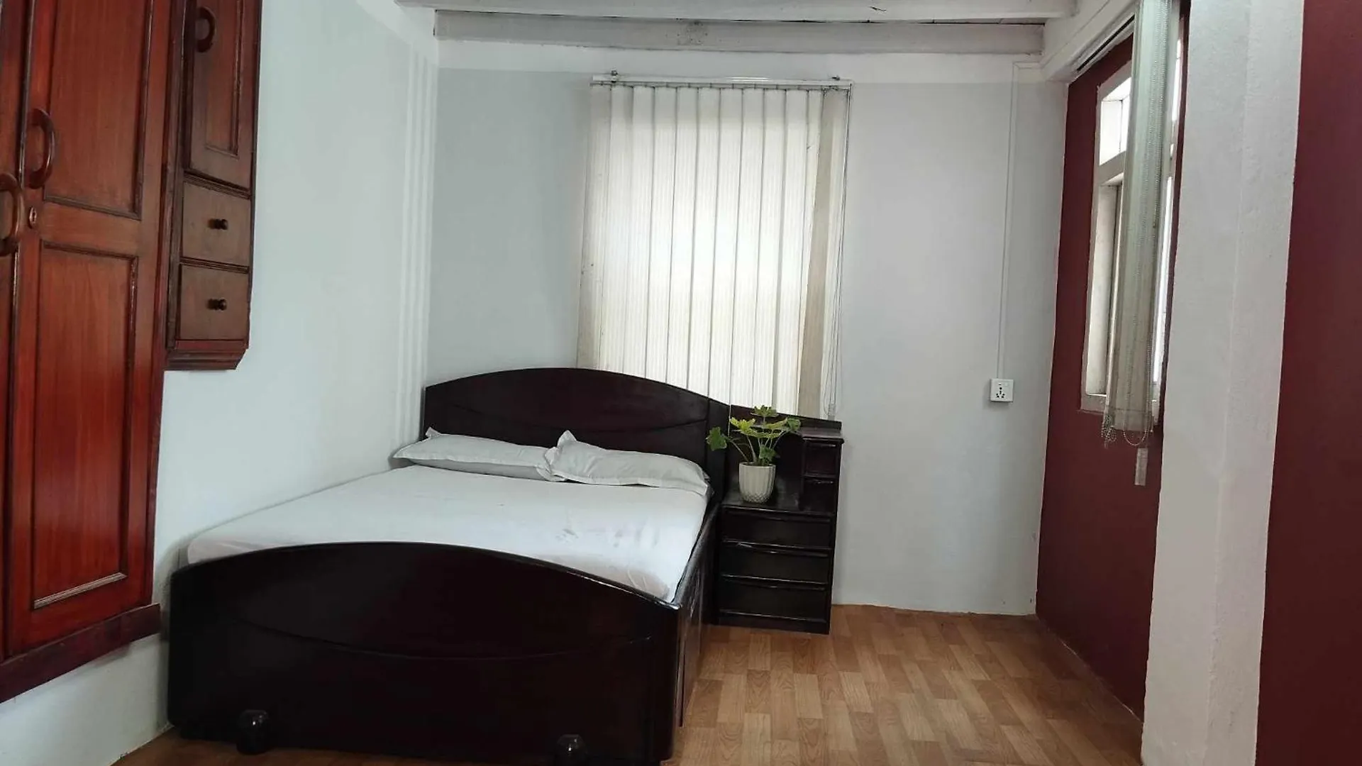 Metro Living Pg And Homestay Κατμαντού Νεπάλ